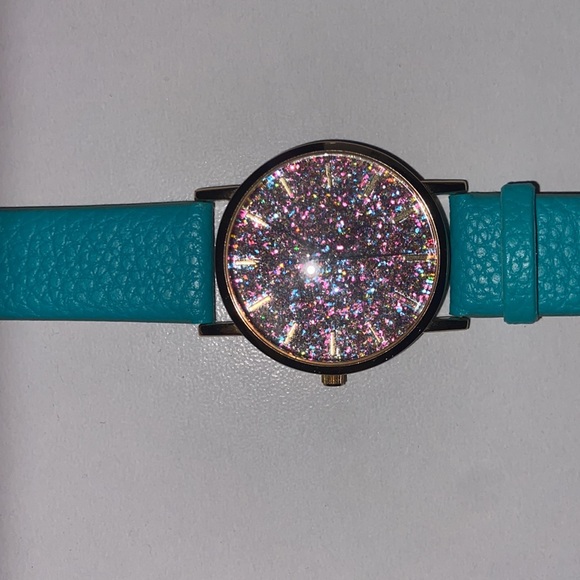 super cute watch - Picture 2 of 5